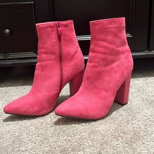 Pink bootie size 8